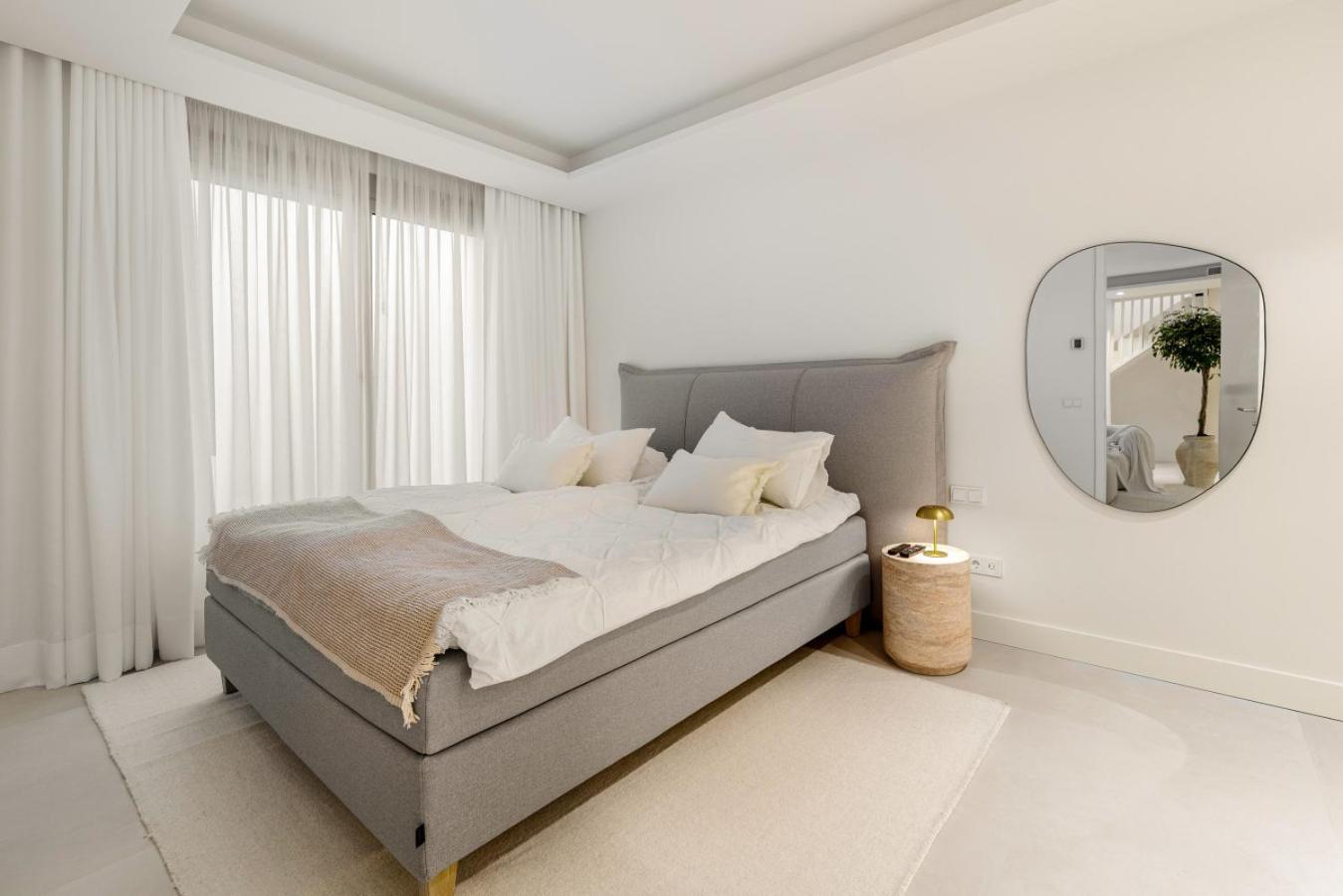 Benalus 4-bedroom Duplex In Golden Mile Apartamento Marbella